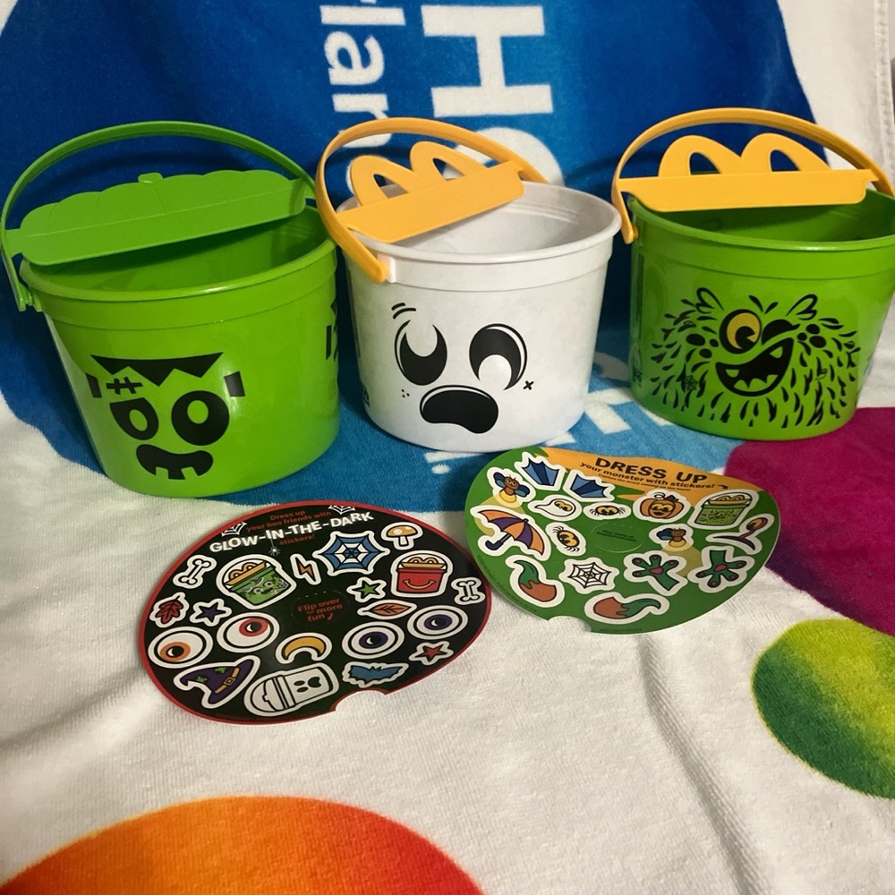 Green and White Halloween Buckets with Stickers